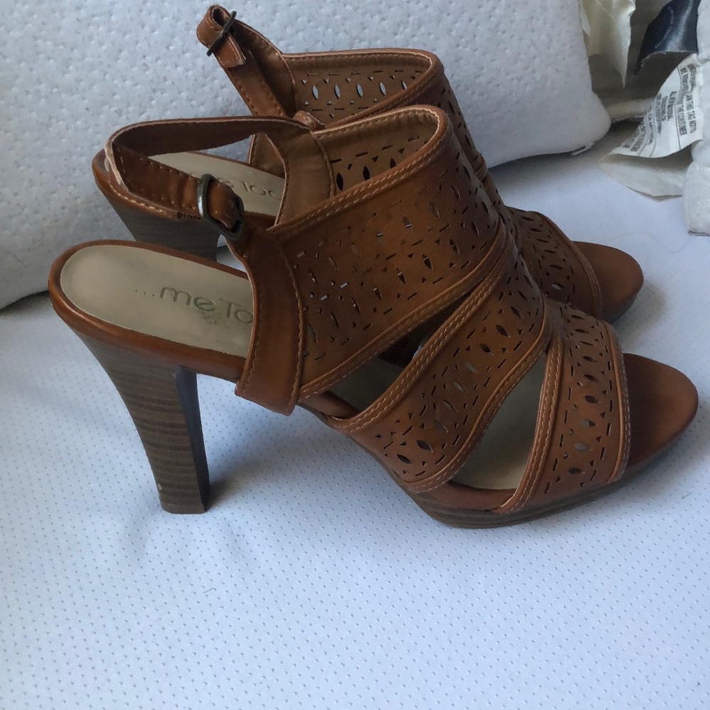 Heels - Picture 3 of 3